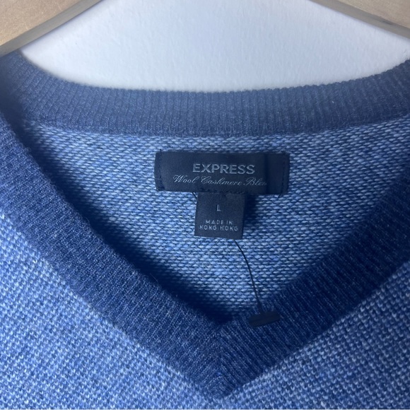 Express Men’s Wool and Cashmere Blend - V Neck Sweater - Two Toned Blue -Size L - Picture 4 of 8